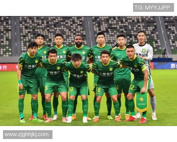 新日本足球明星阵容揭晓引发球迷热议与期待